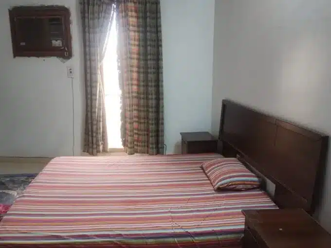 Fully Furnished Executive Bachelor Room For Rent